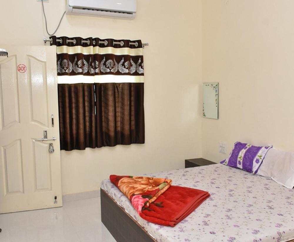 Hotel Shivalay Shegaon Luaran gambar